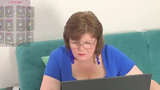 Sandra_Sunrise from StripChat