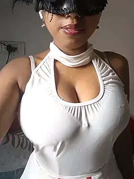 sandy_naughty from StripChat