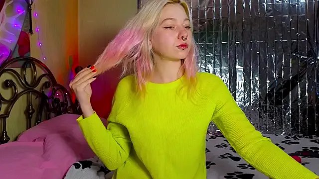 Sansarella from StripChat