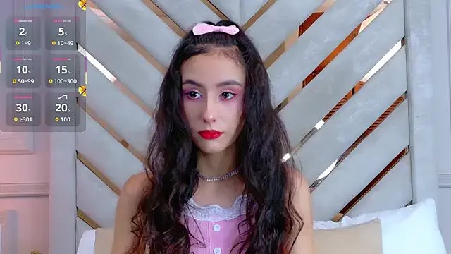 Sarah-Grace from StripChat