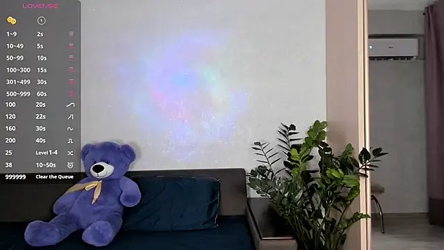 SaraShine_ from StripChat