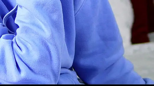 SarraRay from StripChat