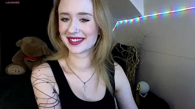 SashaBrooks from StripChat