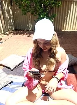 SashaJade_ from StripChat