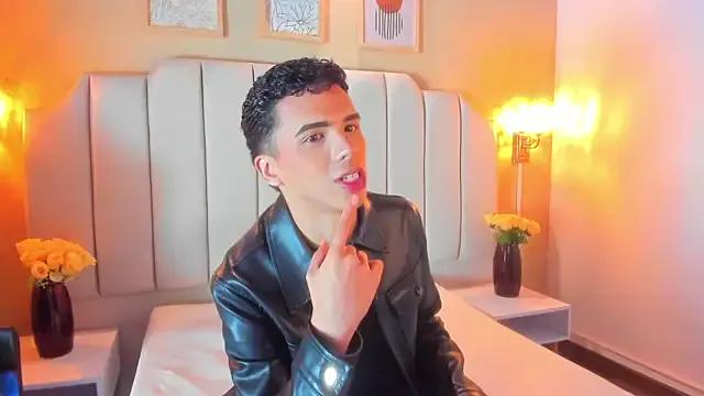 SEANTROYY from StripChat is Freechat