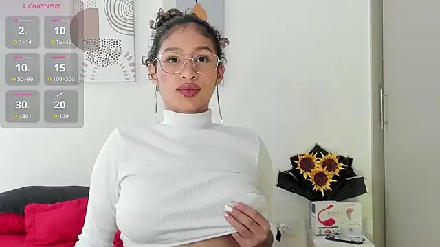 SeleneClark from StripChat