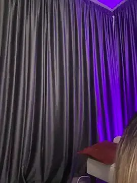  SelenneDream chat room