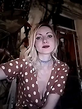 SerenaGrantt from StripChat