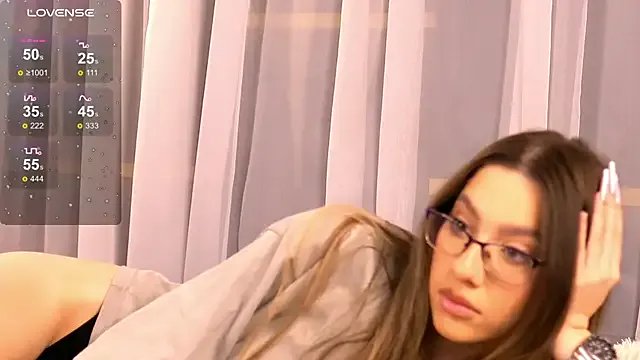 SereyaRose from StripChat