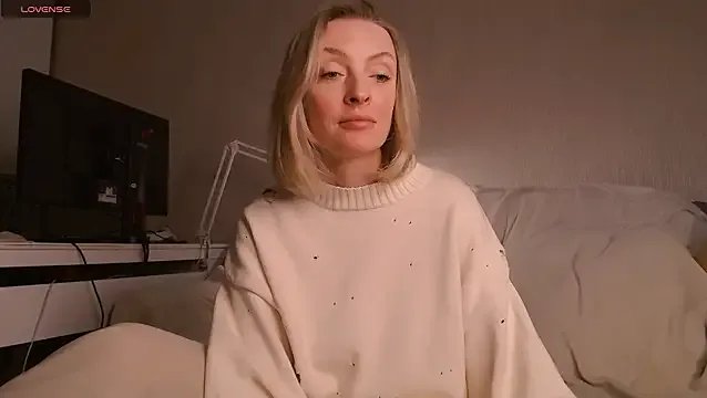 sexuallycorrecte from StripChat