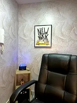 sexyyykloee from StripChat