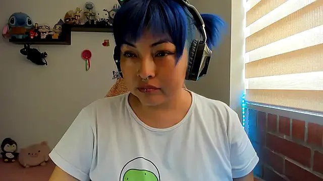 Shaddycute_ from StripChat