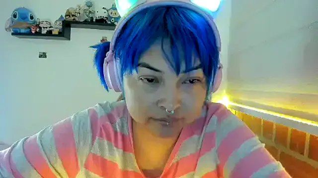 Shaddycute_ from StripChat