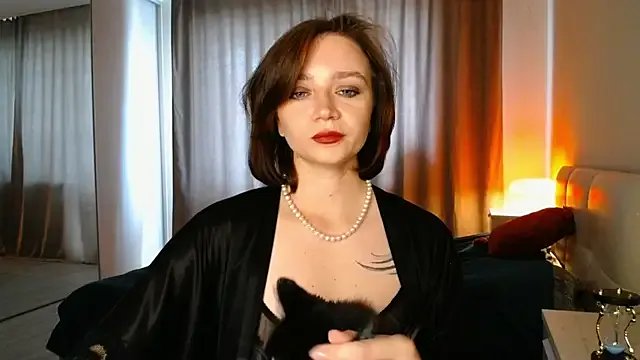 Shadow_Passion from StripChat