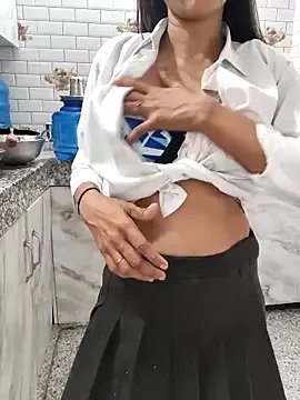 Shalu_G from StripChat