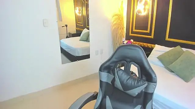  shanel_smithh chat room