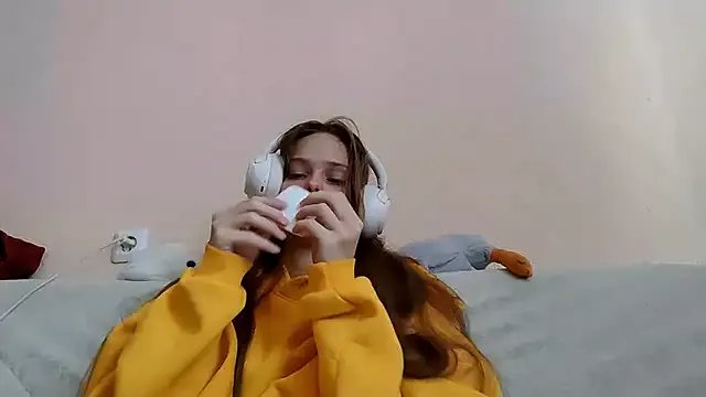 SharybbFace from StripChat