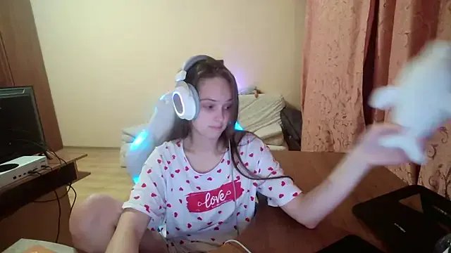 SharybbFace from StripChat