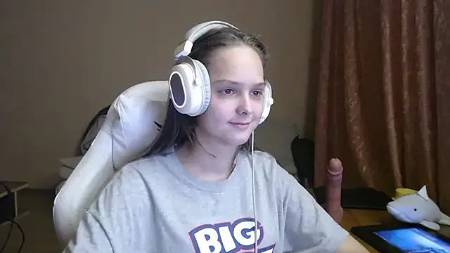 SharybbFace from StripChat