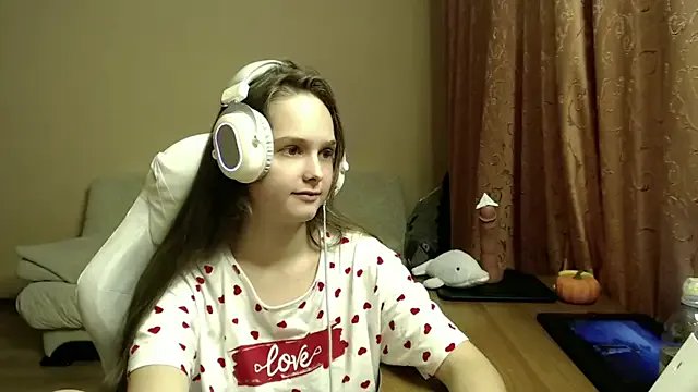 SharybbFace from StripChat