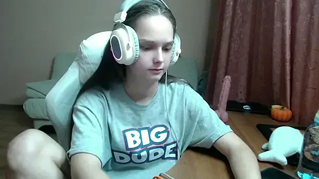 SharybbFace from StripChat