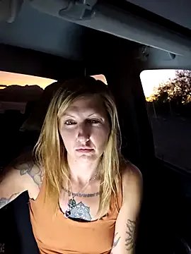 SheIsSomething from StripChat