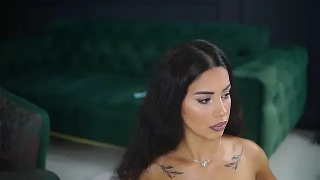 SiennaRuh from StripChat