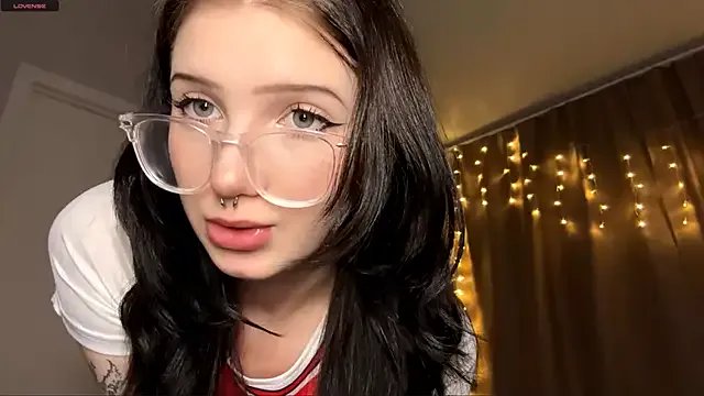  silverflower__ chat room