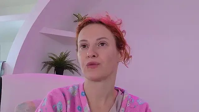 SimaGoldy from StripChat