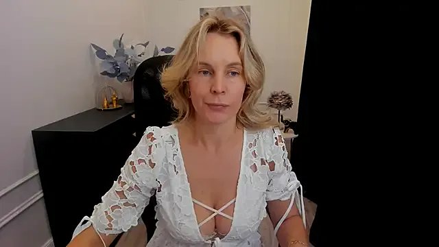 Sinty_Devis from StripChat