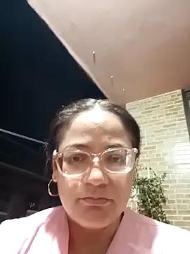 skarleth001 from StripChat is Freechat