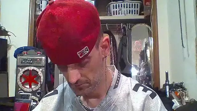 slinginbigD from StripChat