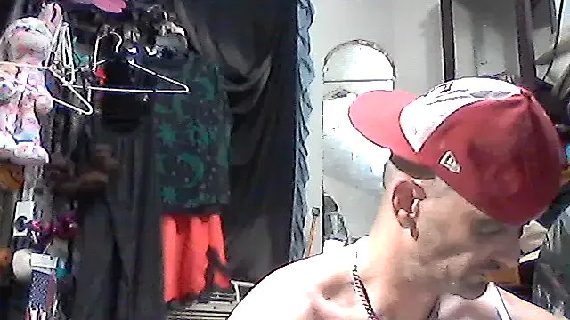 slinginbigD from StripChat