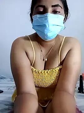 SLZAARA from StripChat is Freechat