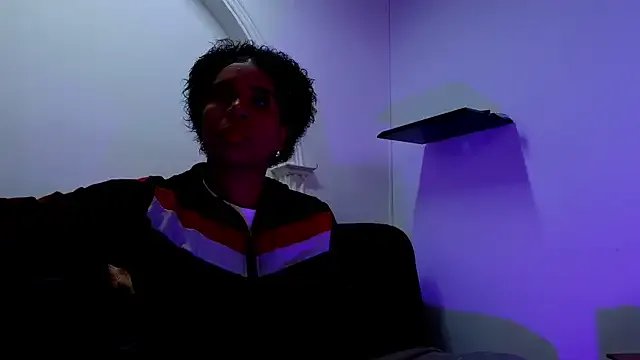 sofi_decker from StripChat