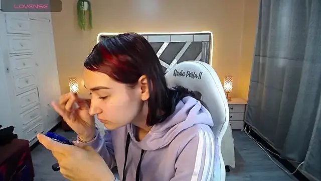 Sofii_cutee from StripChat