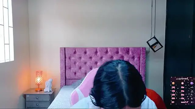 Sofii_cutee from StripChat