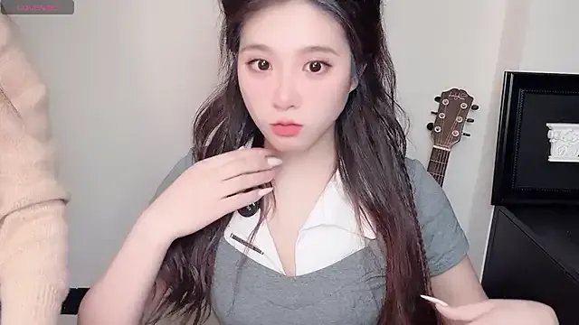  Starlets77 chat room