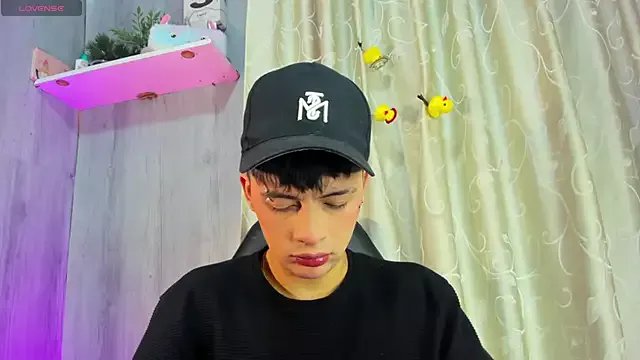 Steev_Novoa from StripChat