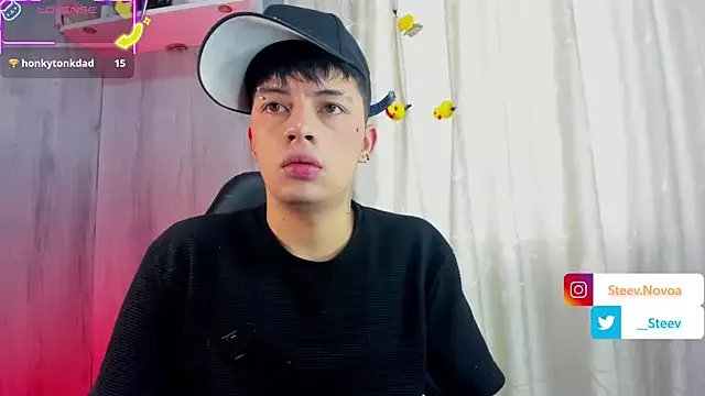 Steev_Novoa from StripChat