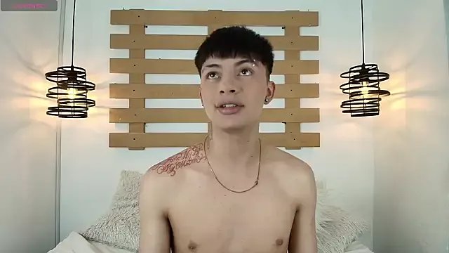 Steev_Novoa from StripChat