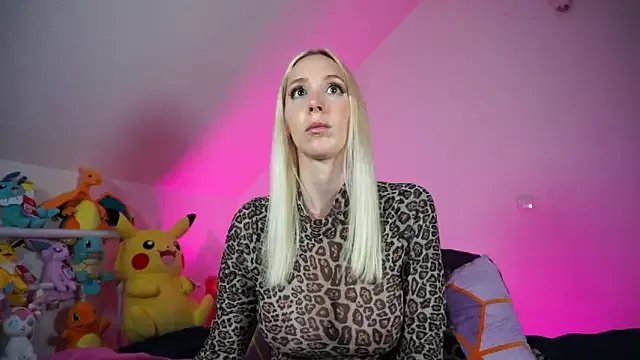 StellaCinderella from StripChat