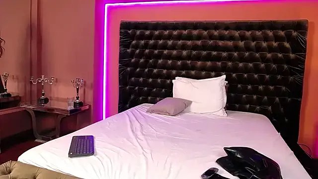 StephanyMillan from StripChat