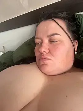 SunnyLeila2101 from StripChat