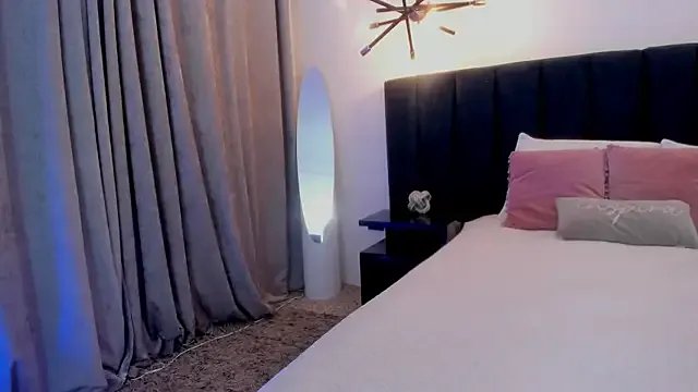 susyy7 from StripChat