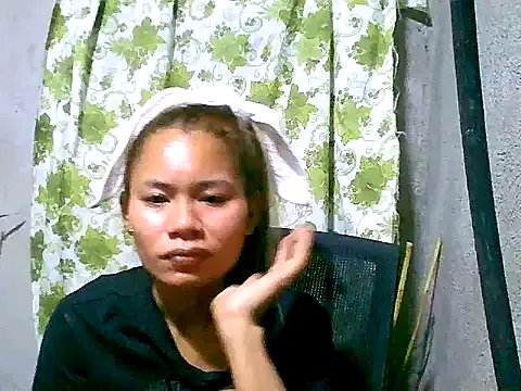 Sweeetgurll from StripChat