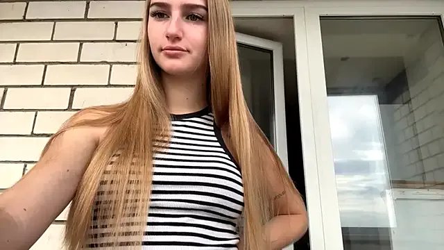 SweetJinny88 from StripChat