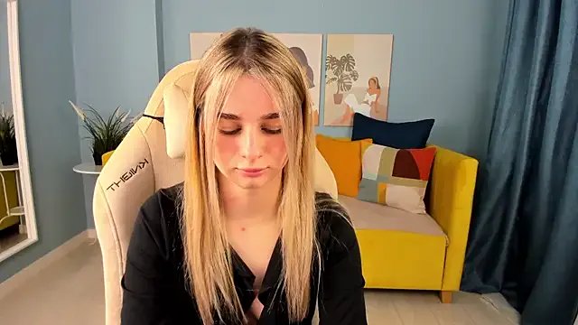 SweetyLicky from StripChat