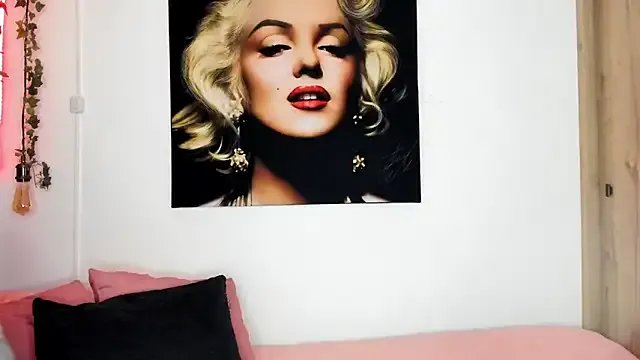 TANIA_06 from StripChat