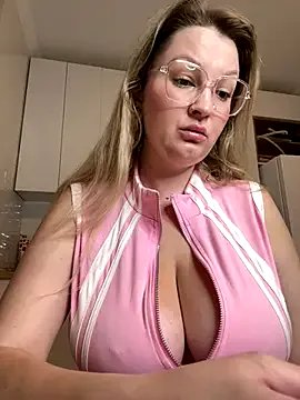 Teya_moon_ from StripChat